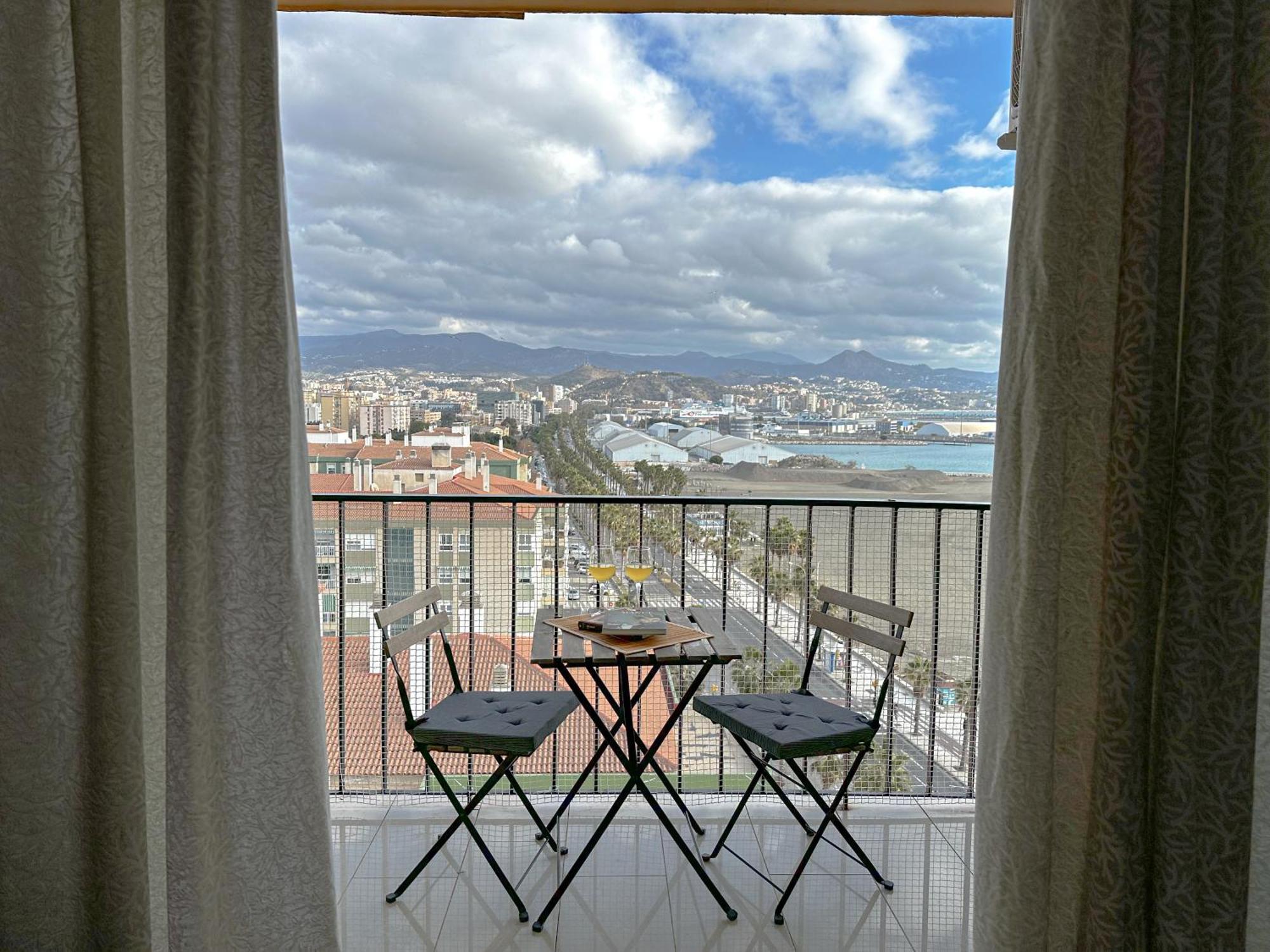 Apartamento Mirador Del Mediterraneo Málaga Kültér fotó